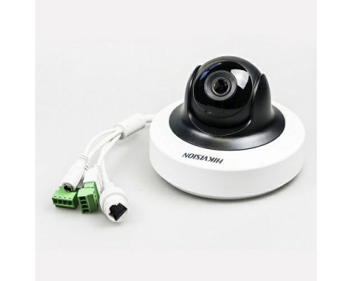 Внутренняя купольная IP камера DS-2CD2F22FWD-IS (4mm)